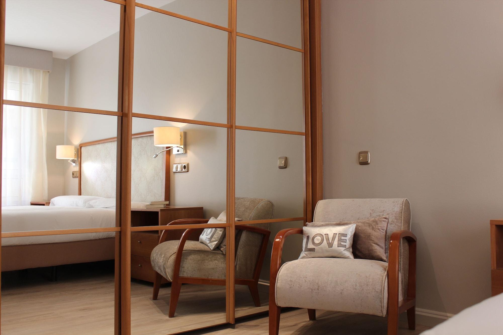 אוביידו Hotel Carreno מראה חיצוני תמונה