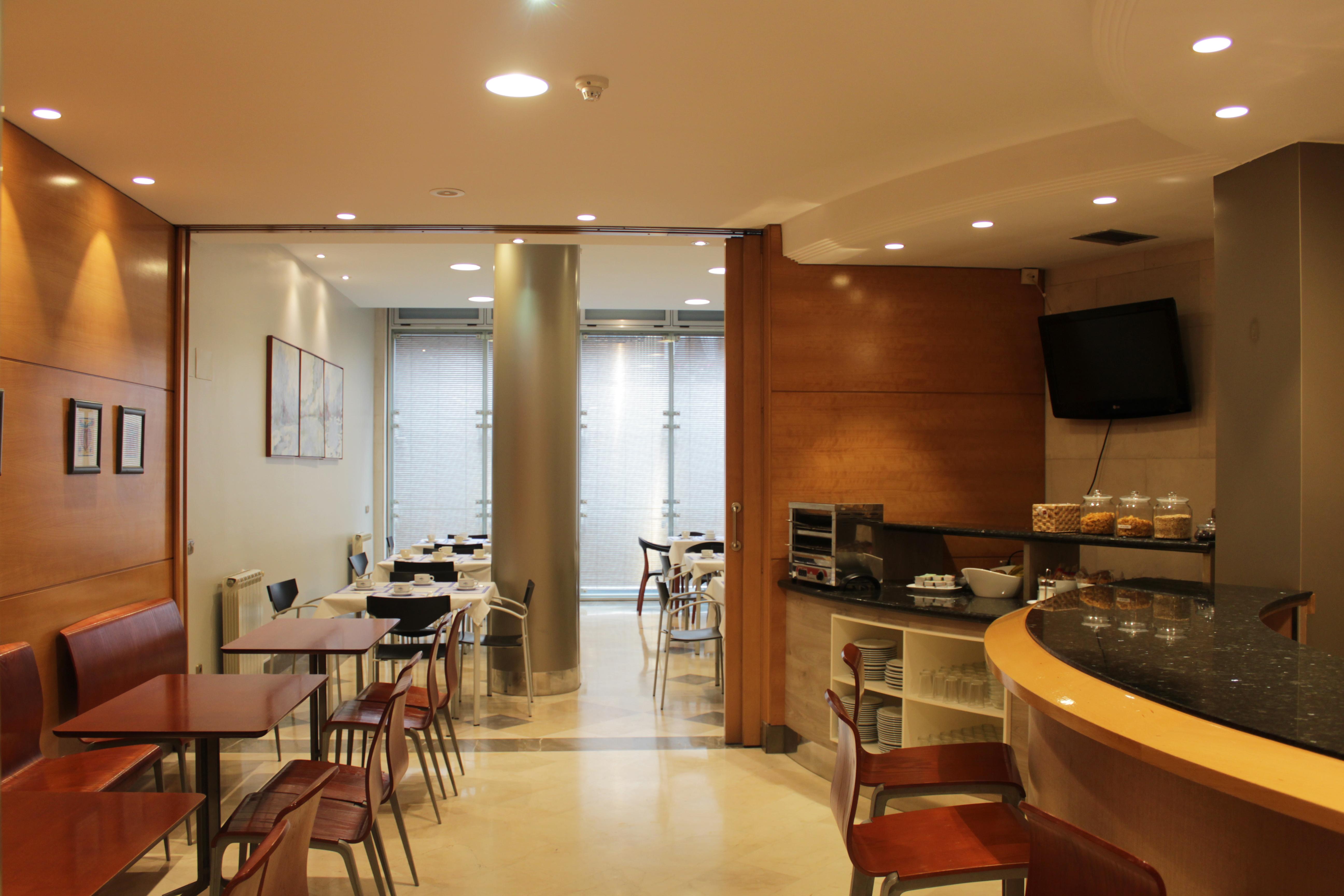 אוביידו Hotel Carreno מראה חיצוני תמונה