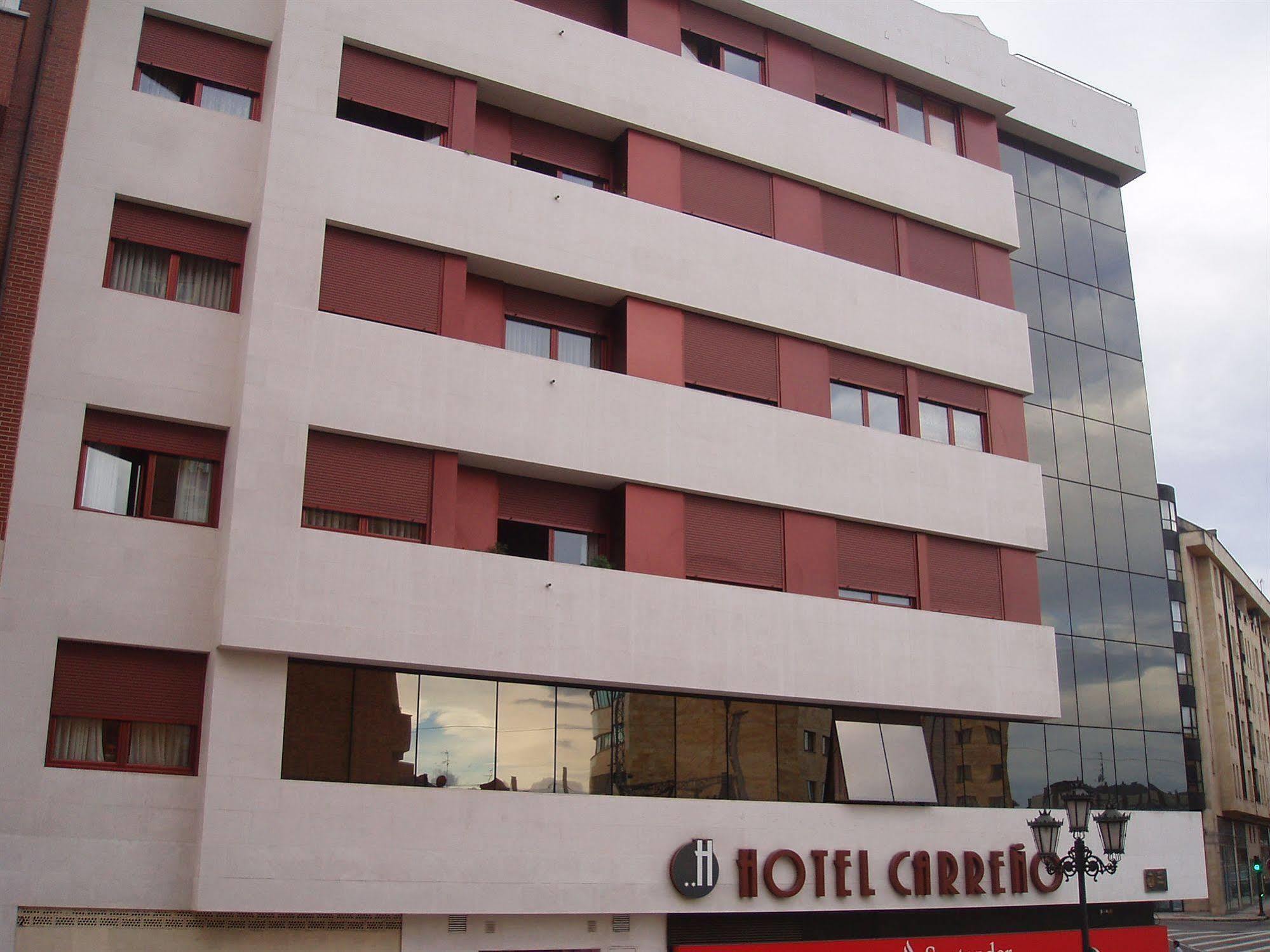 אוביידו Hotel Carreno מראה חיצוני תמונה